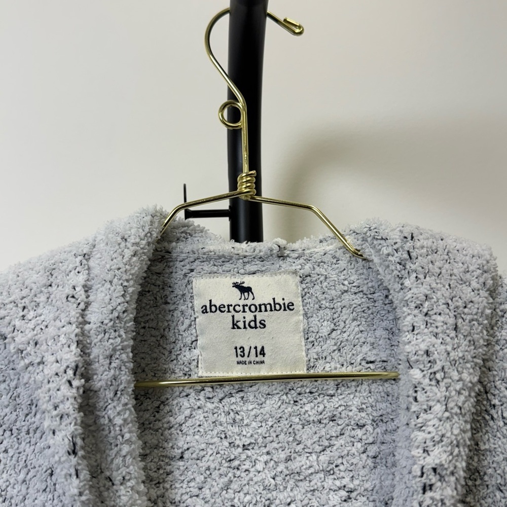 Abercrombie Kids Soft Gray Sherpa Jacket - Picture 6 of 8